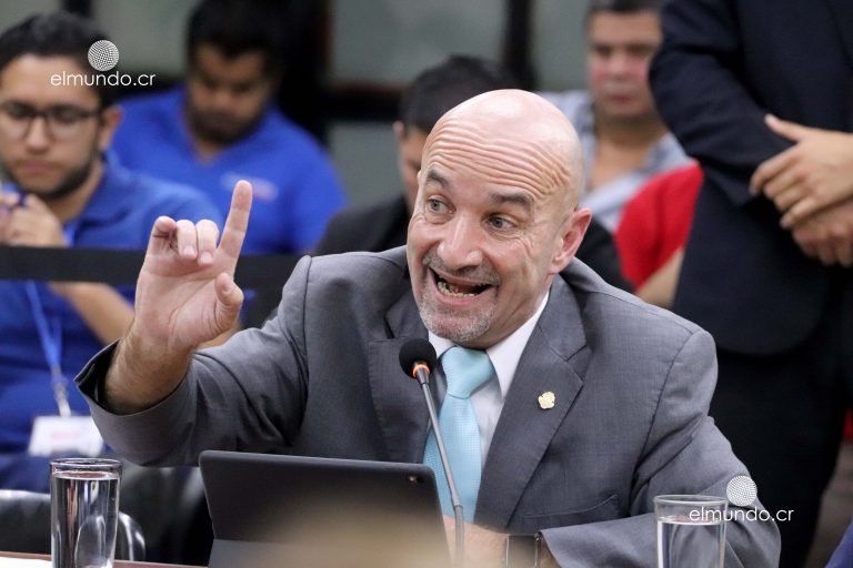Mariano Figueres a Comisión del cemento: No realicen afirmaciones sin pruebas