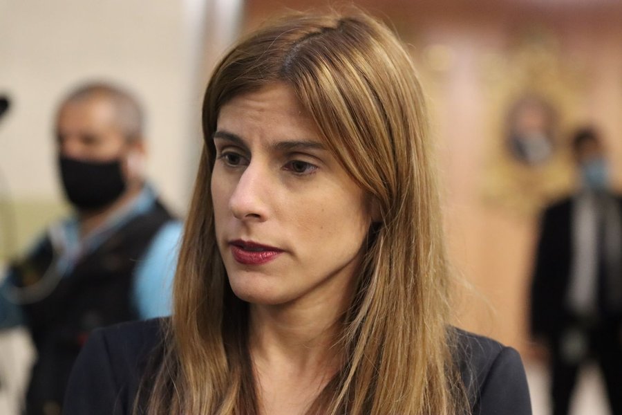 Andrea Álvarez critica a Rodrigo Chaves por realizar "autosabotaje en  contra del país"
